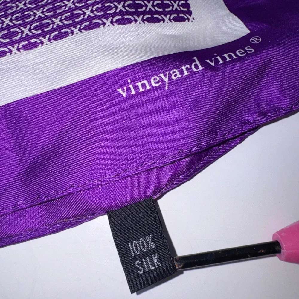 Vineyard Vines Scarf Women 35x35 Purple Silk Geometric DXCTechnology Logo Square
